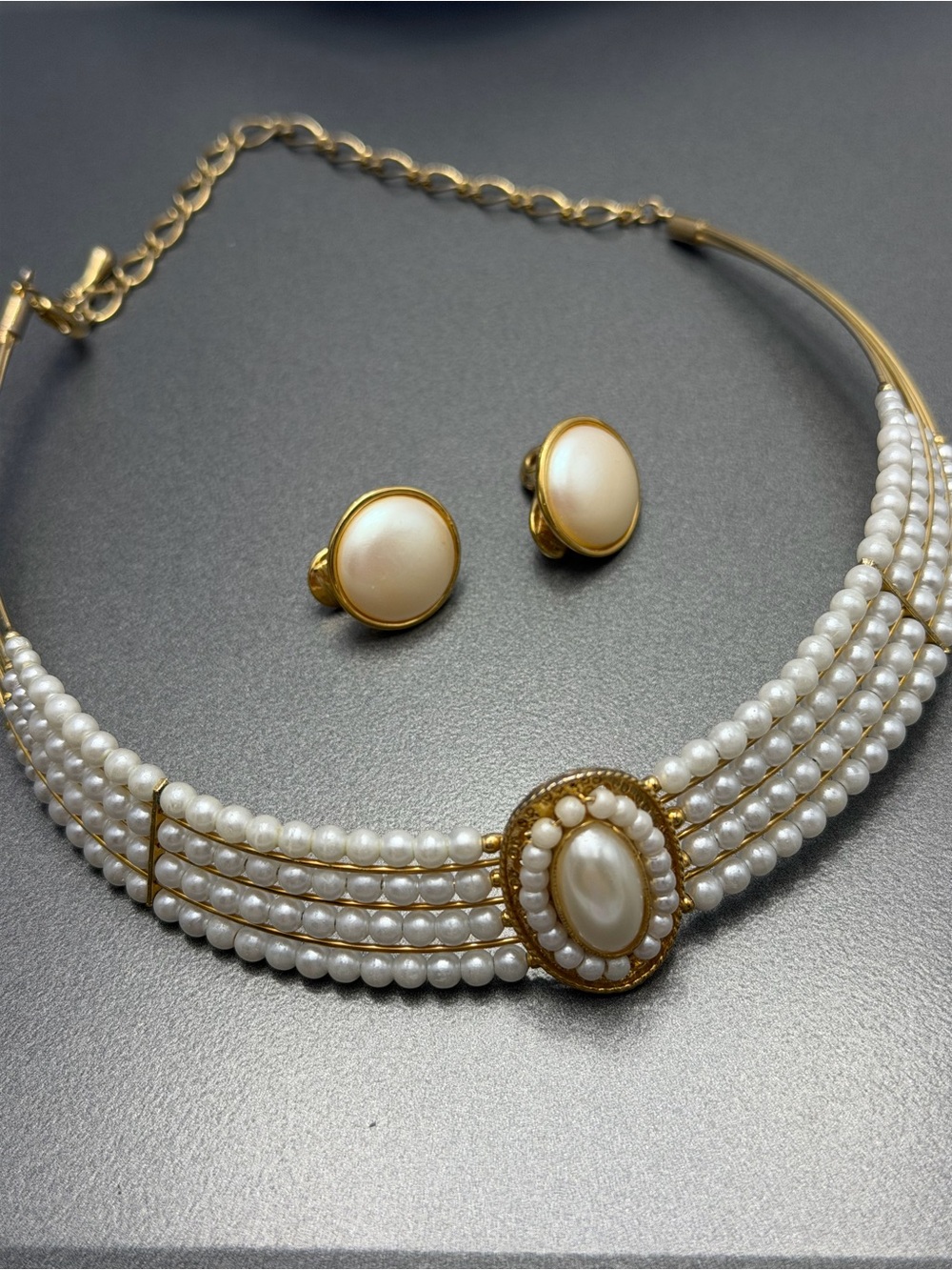 💚💚50% Pearl-Accent Gold Choker Necklace and Monet Earrings Set